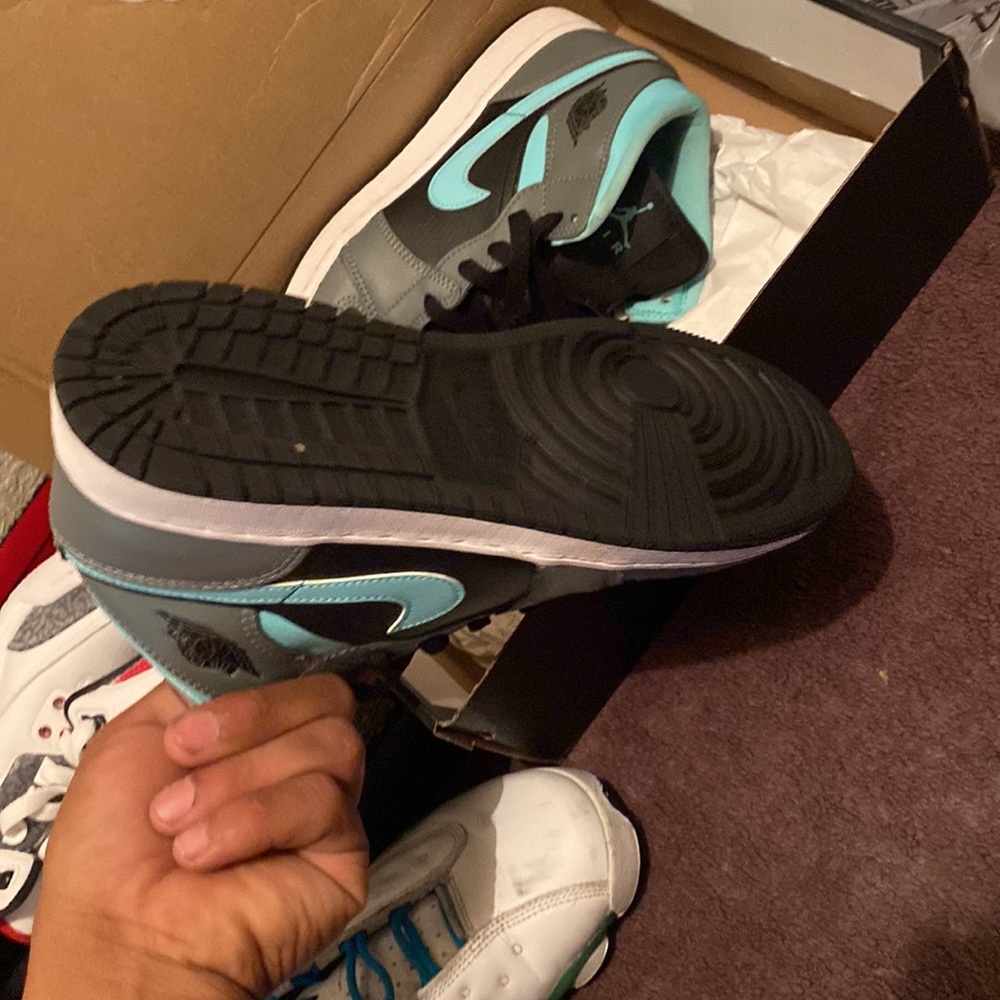 Shoes - Picture 3 of 3